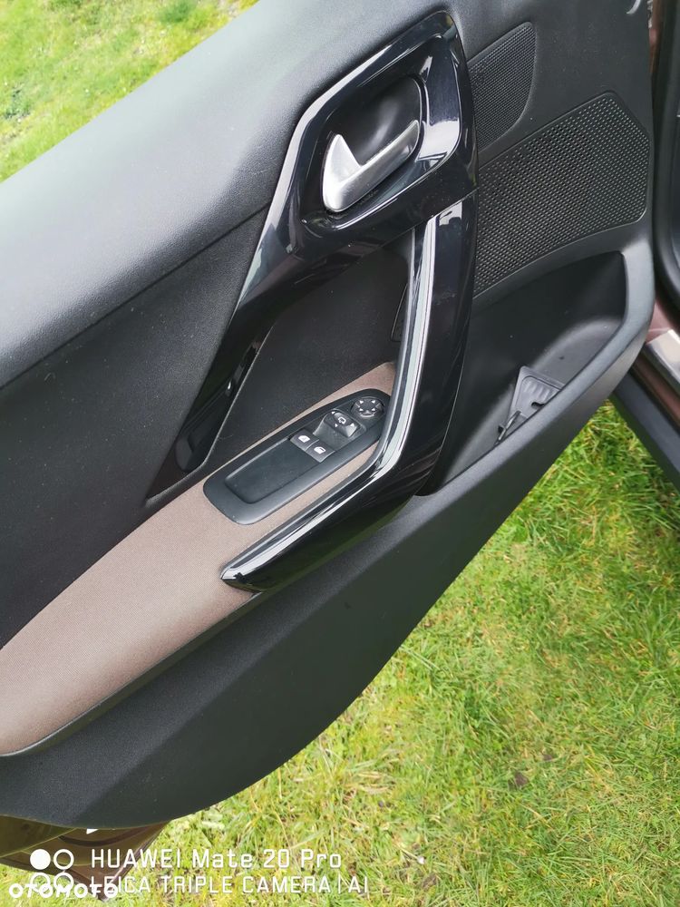 Peugeot 2008 1.2 VTi/Pure Tech Active - 9