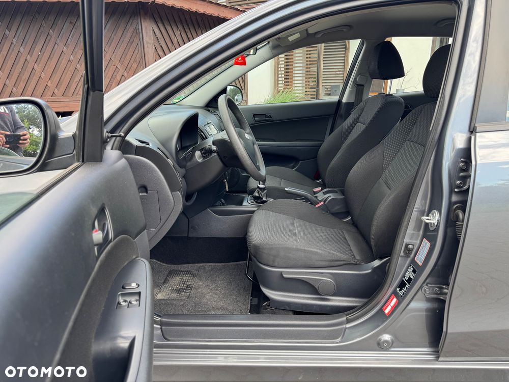 Hyundai i30 1.4 Blue Comfort - 16