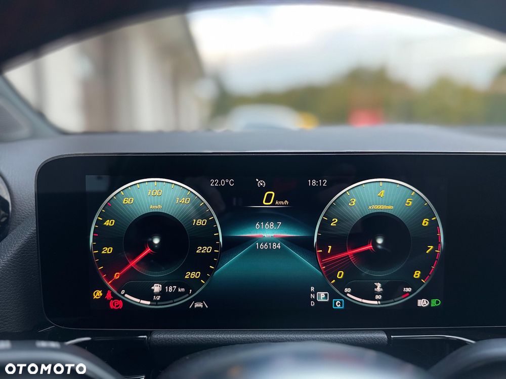 Mercedes-Benz GLA 250 4-Matic AMG Line - 28