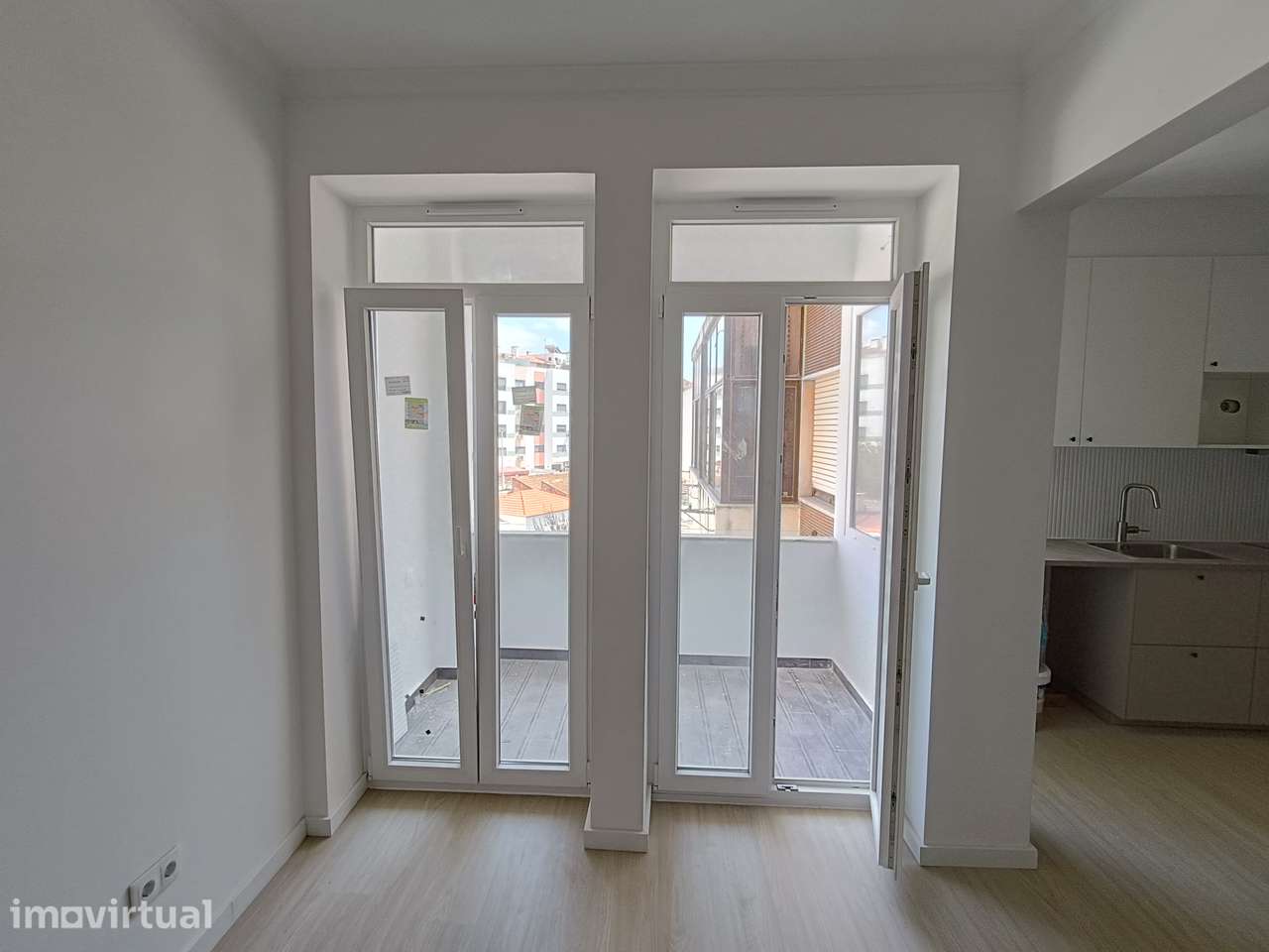 Apartamento T3 com varanda no Barreiro - Grande imagem: 4/40
