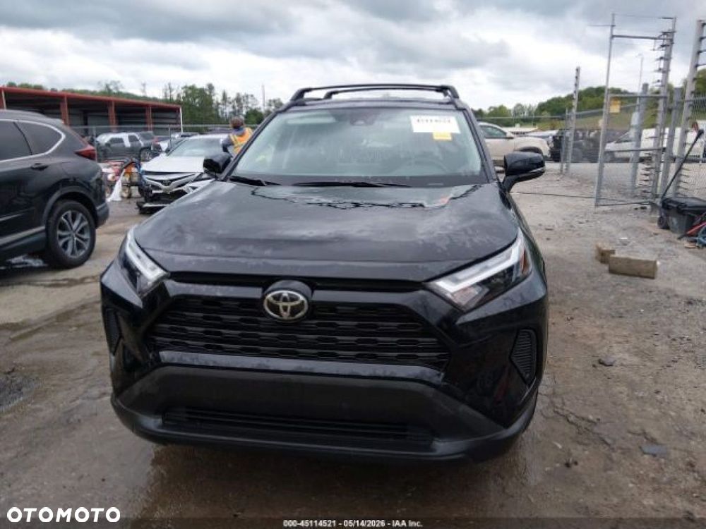Toyota RAV4 - 7