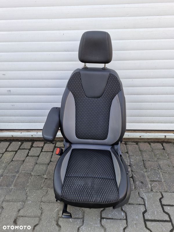 opel crossland x fotel kierowcy lewy przód przedni półskóra - 1