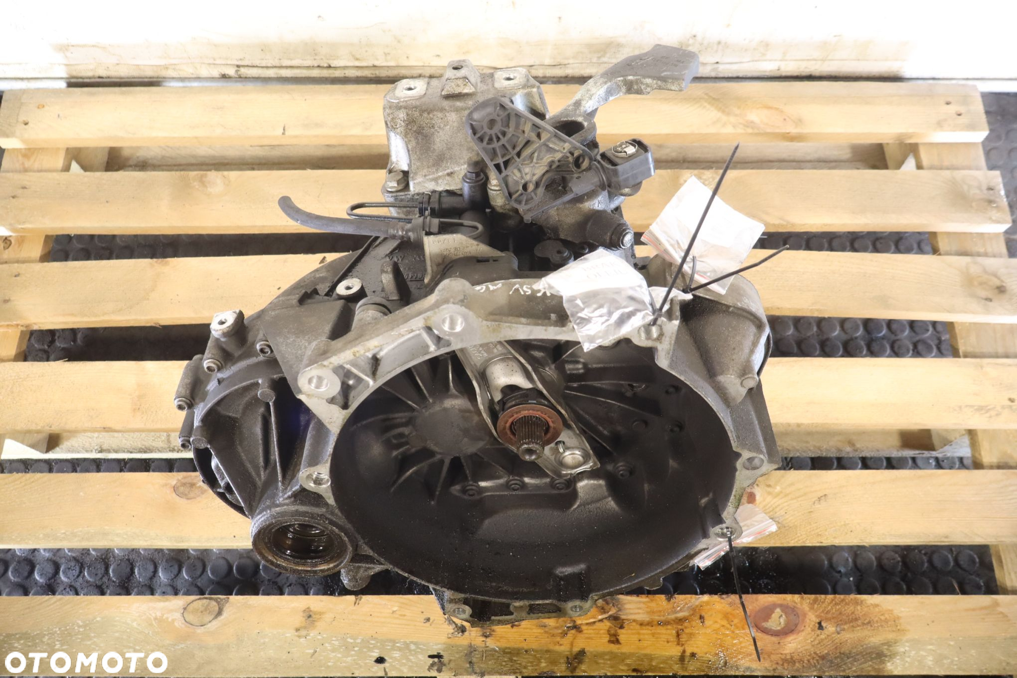 SKRZYNIA BIEGÓW 6 BIEGOWA VOLKSWAGEN JETTA V 1.4 KRG - 5