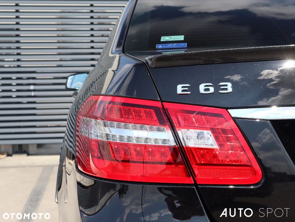 Mercedes-Benz Klasa E 63 AMG AMG Speedshift 7G-MCT - 9