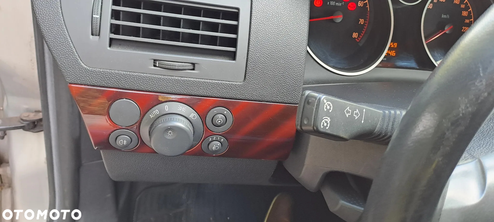 Opel Astra - 17