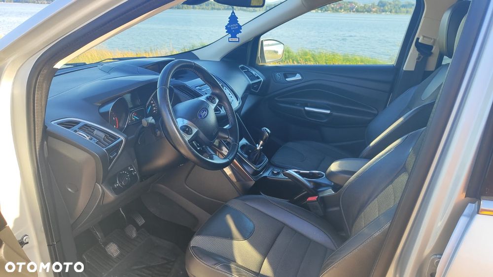 Ford Kuga 2.0 TDCi FWD Titanium Plus - 22