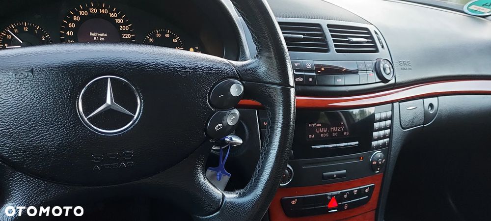 Mercedes-Benz Klasa E 200 Kompressor Avantgarde - 38