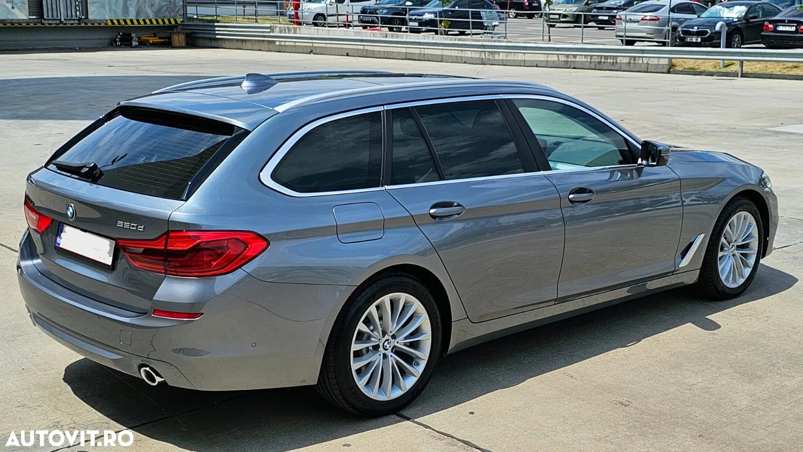 BMW Seria 5 520d AT MHEV - 11
