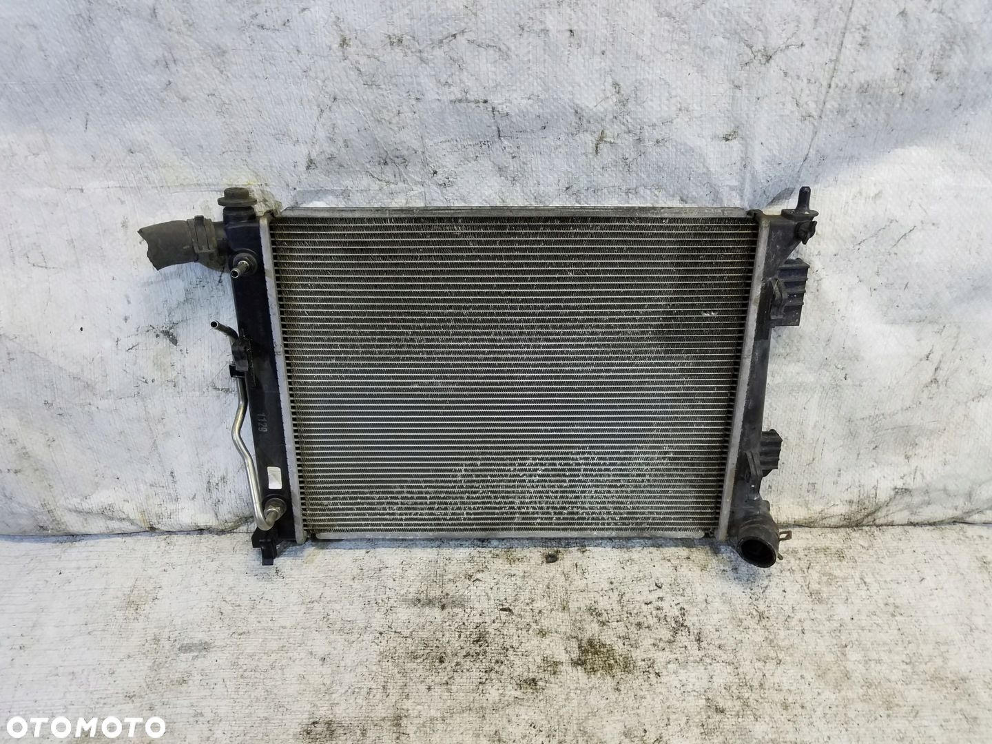 CHŁODNICA WODY KIA RIO III 1.4 B AUTOMAT - 1