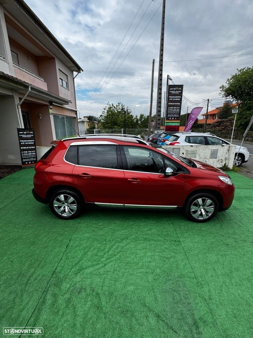 Peugeot 2008 1.2 PureTech Allure - 5