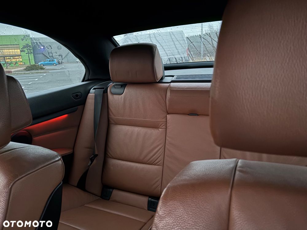 BMW Seria 3 335i - 14