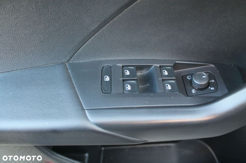 Volkswagen T-Cross - 18