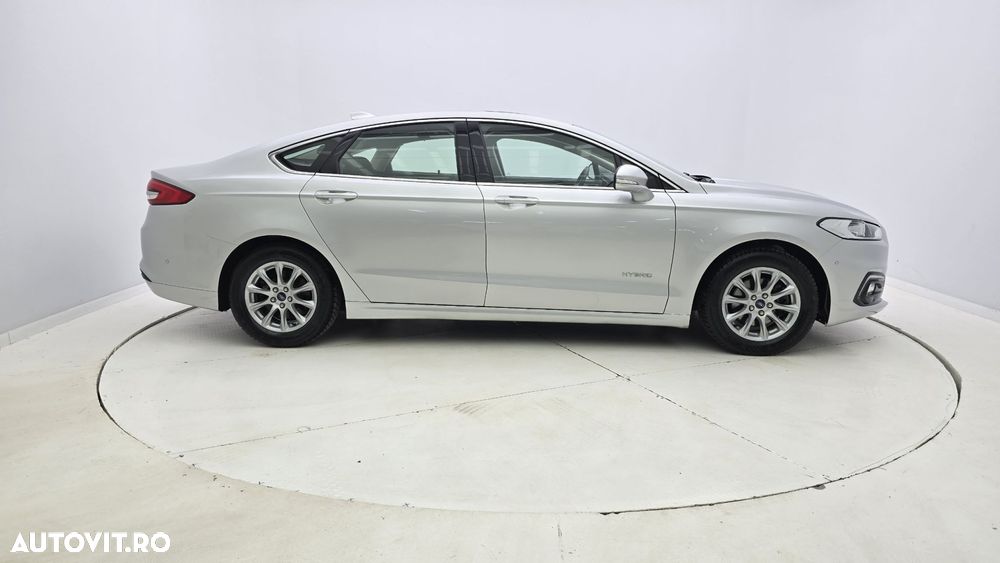 Ford Mondeo 2.0 HEV Trend - 5