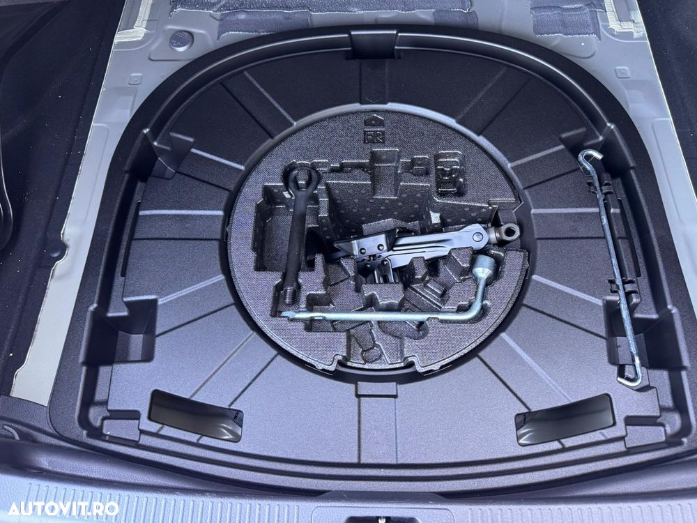 Toyota Camry 2.5 Exclusive - 32