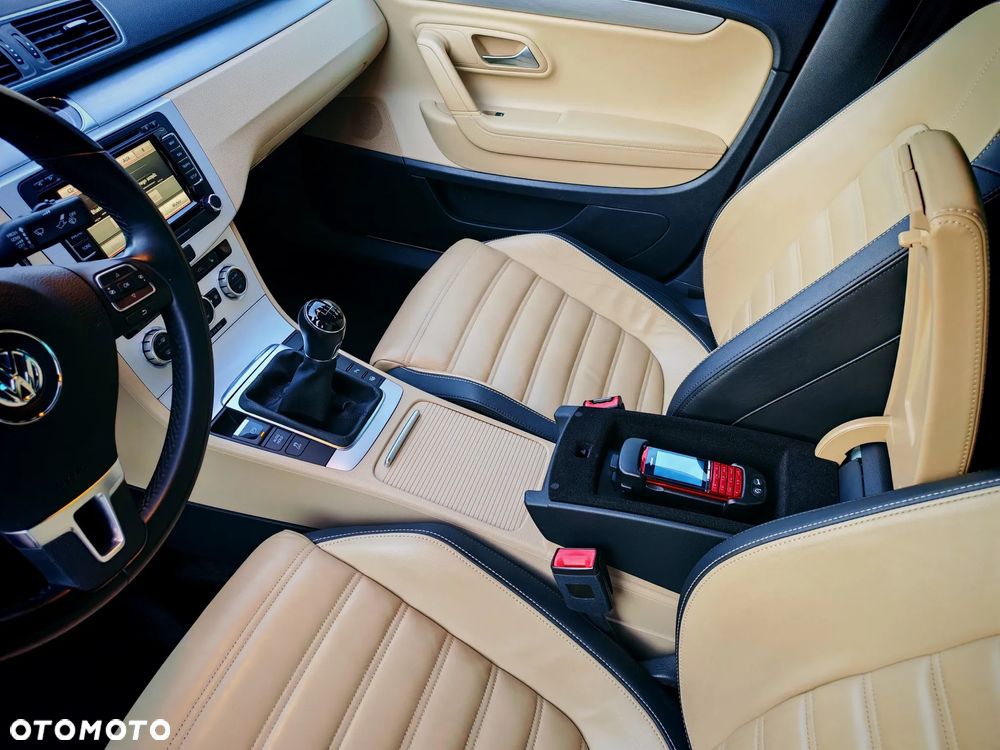 Volkswagen CC - 9