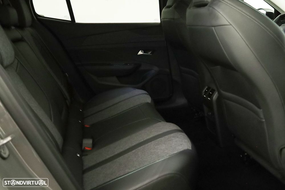 Peugeot 408 1.6 Hybrid Allure e-EAT8 - 24