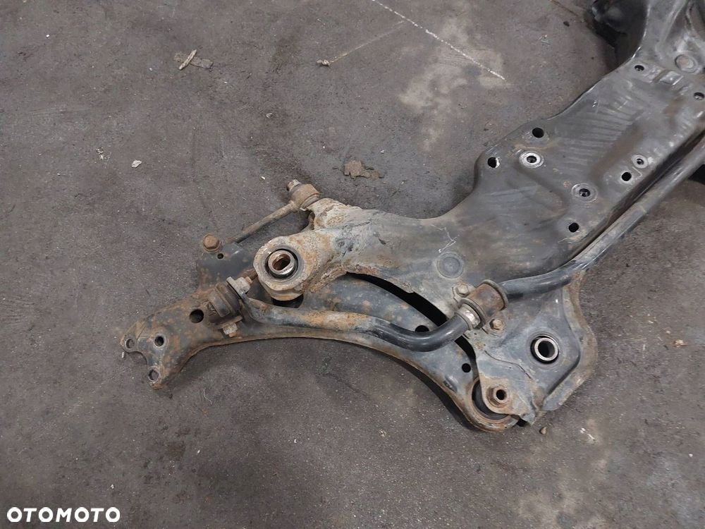 SANKI WÓZEK KOŁYSKA SILNIKA TOYOTA AVENSIS T22 LIFT 00-03r 2.0 D4D - 6