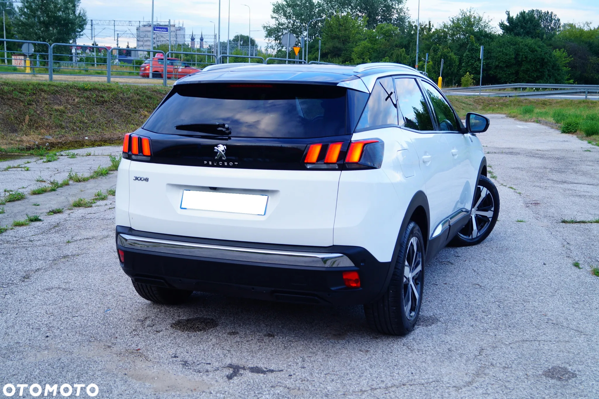 Peugeot 3008 1.5 BlueHDi Allure S&S EAT8 - 4