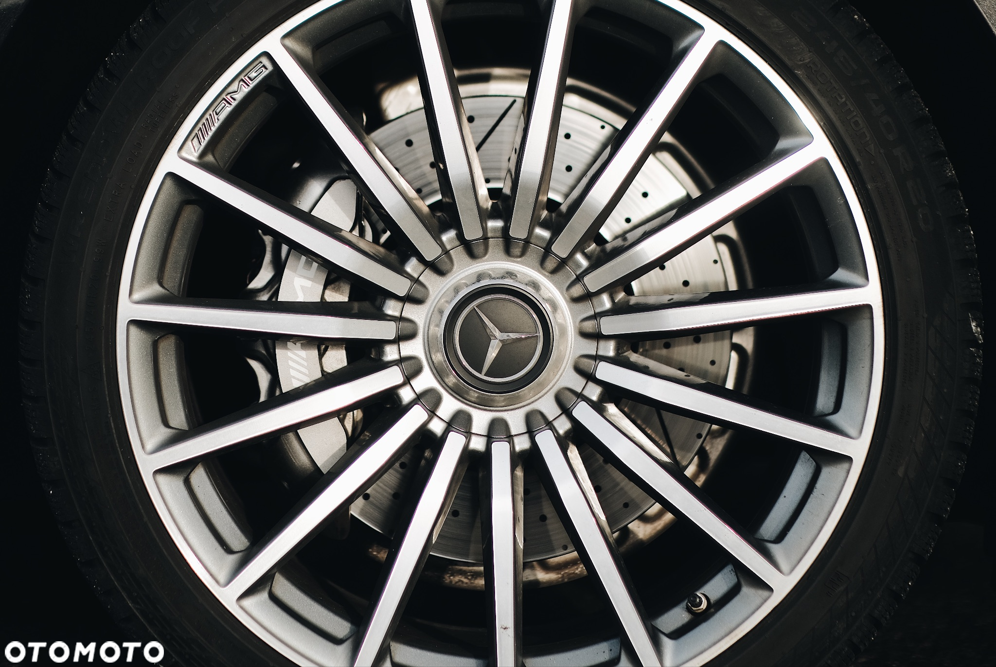 Mercedes-Benz AMG GT 43 4Matic+ Coupe 4D Speedshift TCT 9G - 32