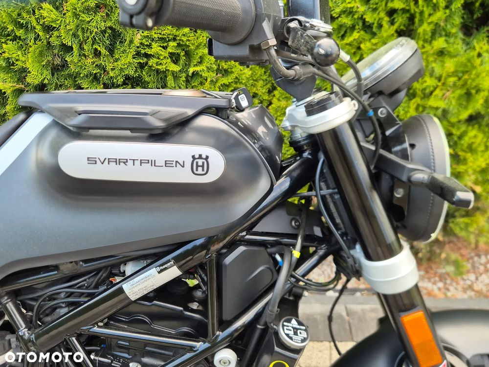 Husqvarna Svartpilen - 9