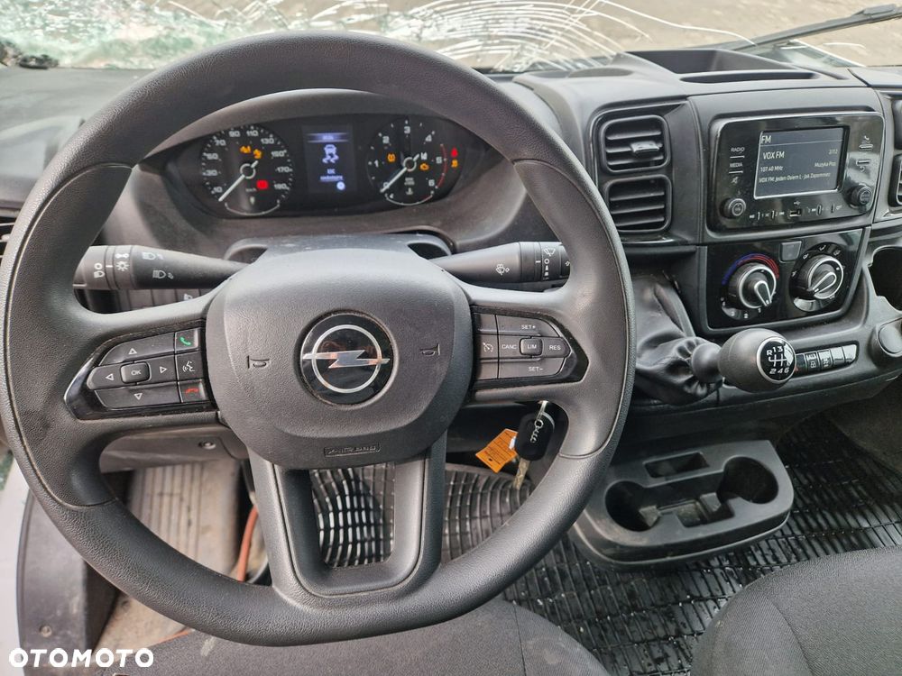 Opel Movano - 12