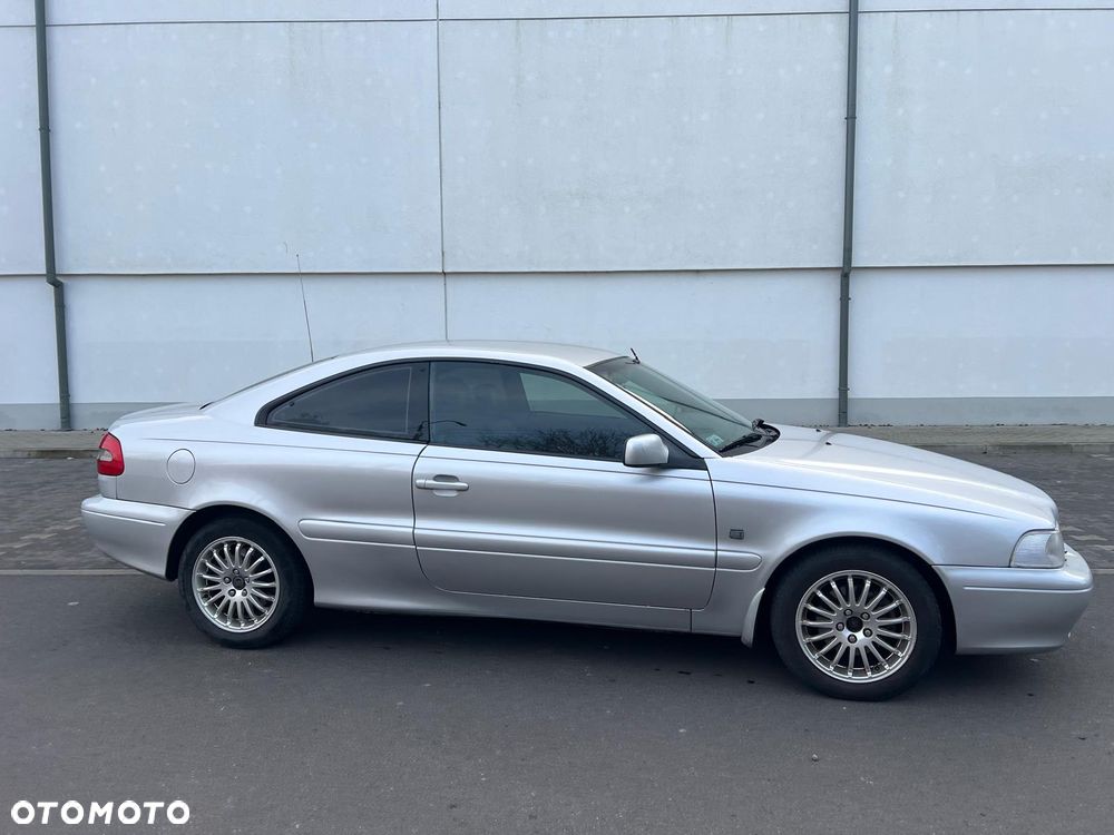 Volvo C70 2.0T - 8
