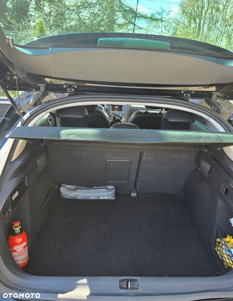 Citroën C4 VTi 120 Exclusive - 17