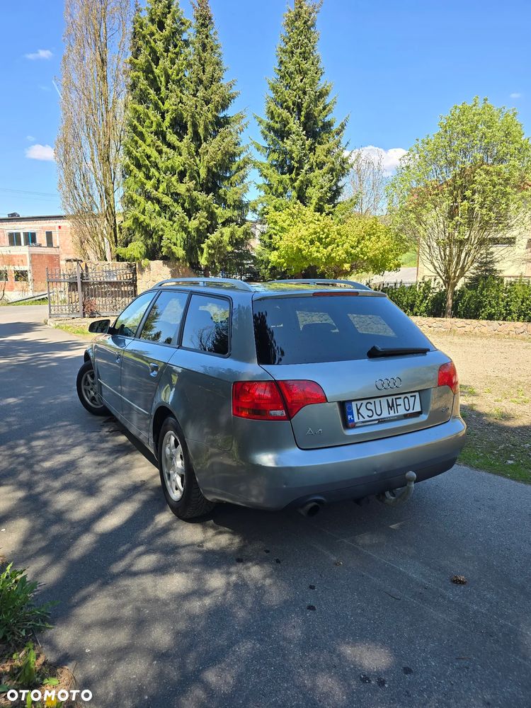 Audi A4 Avant - 4