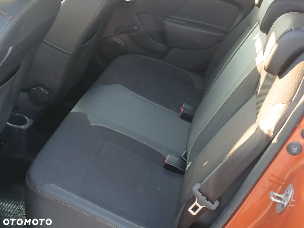 Dacia Sandero Stepway TCe 90 (S&S) Celebration - 8