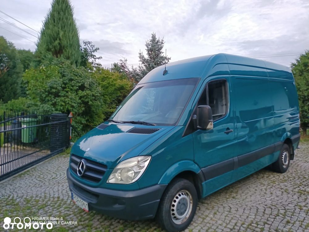 Mercedes-Benz Sprinter - 1