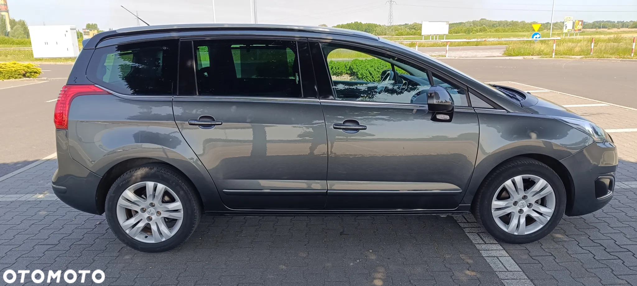 Peugeot 5008 1.6 HDi Active 7os - 8