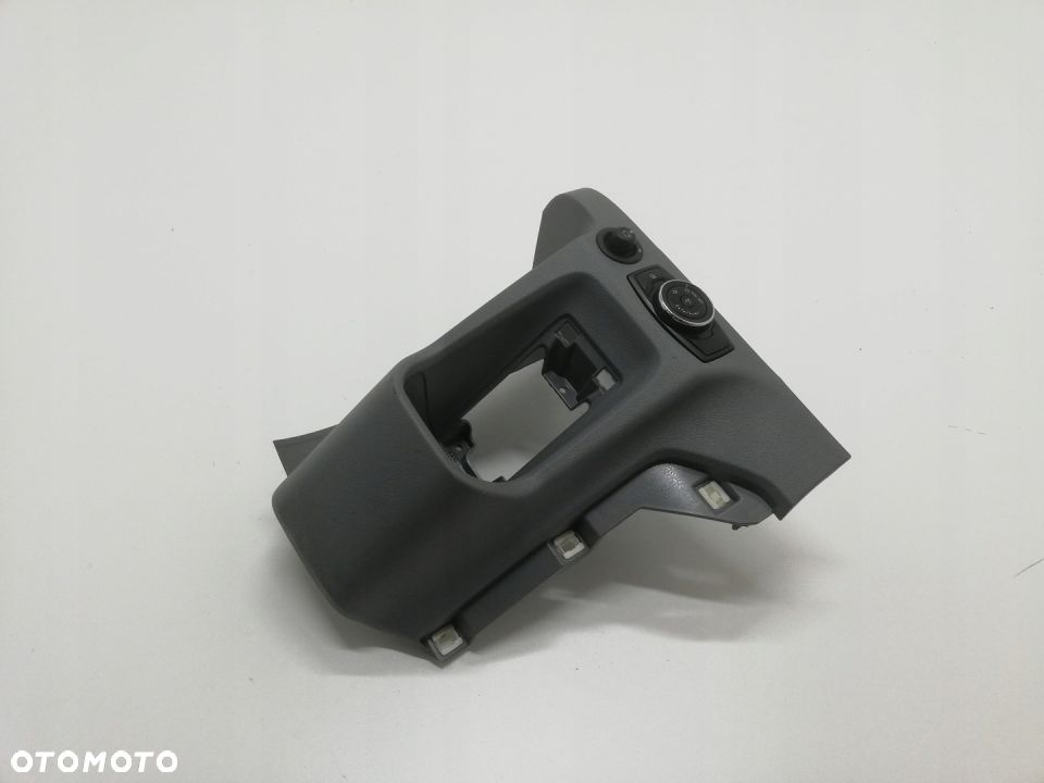 OSŁONA KONSOLI UCHWYT NA KUBEK FORD TRANSIT MK8