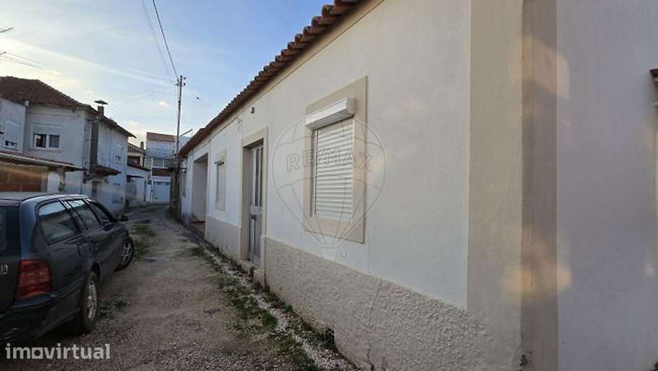 Moradia T2 para venda - Grande imagem: 2/6