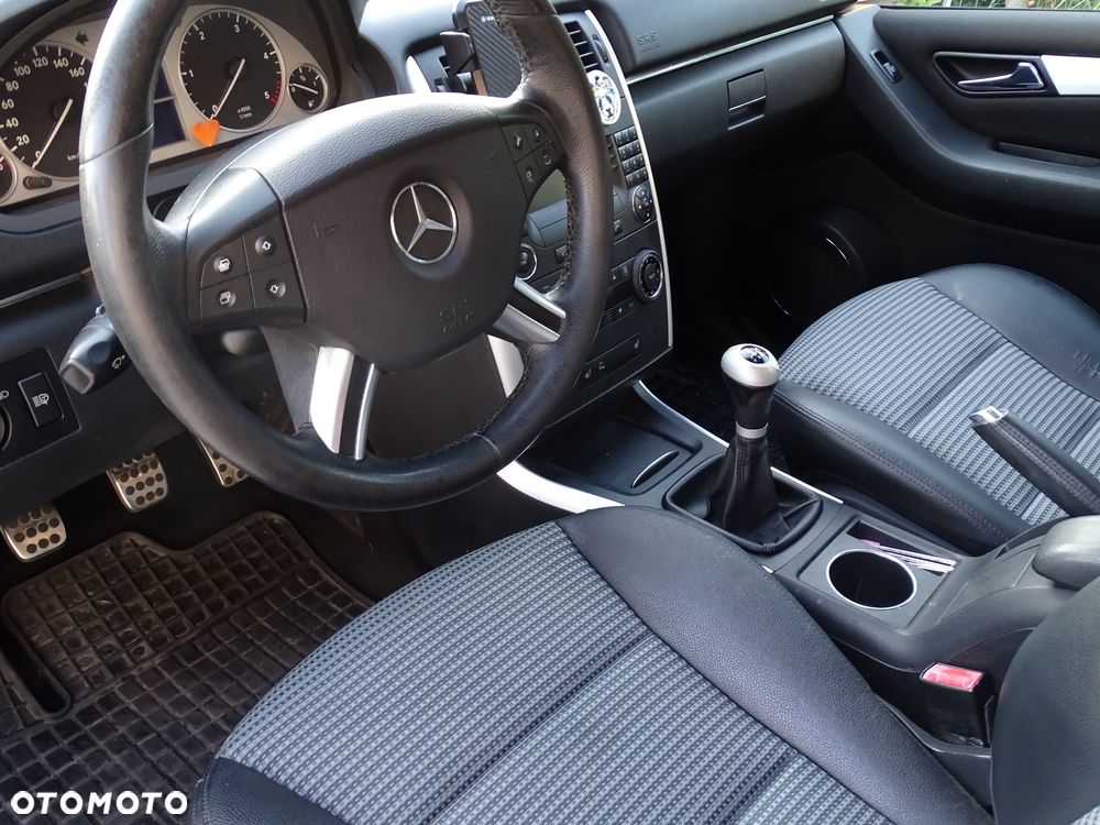 Mercedes-Benz Klasa B 200 CDI Special Edition - 13