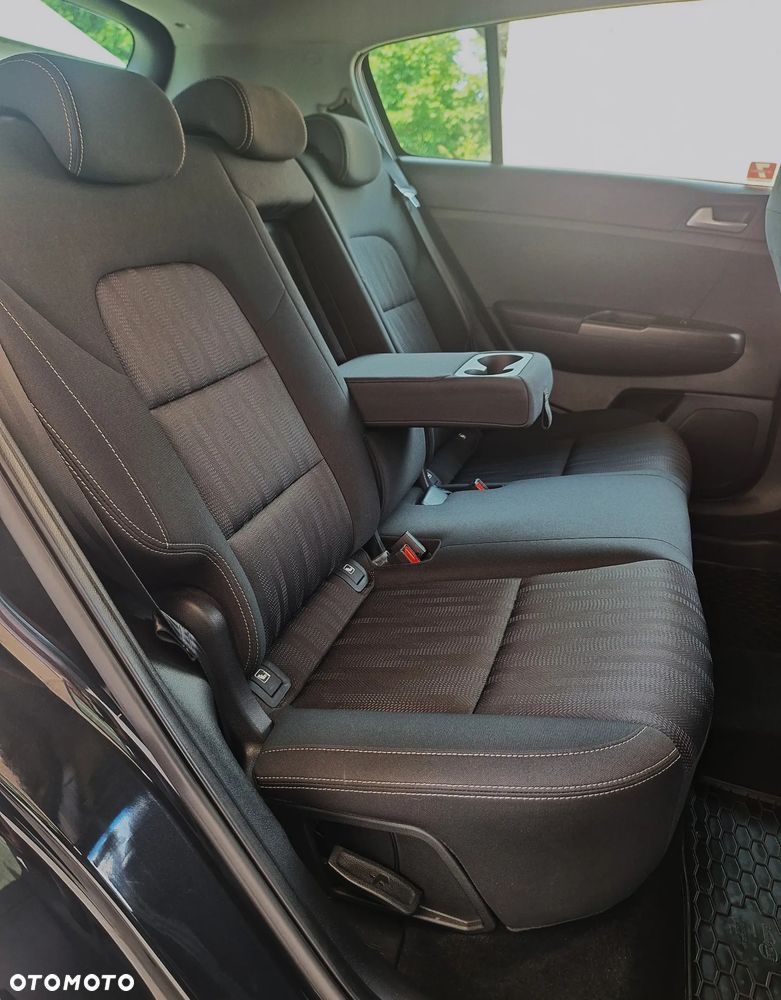 Kia Sportage 1.6 T-GDI Black Edition 2WD - 23