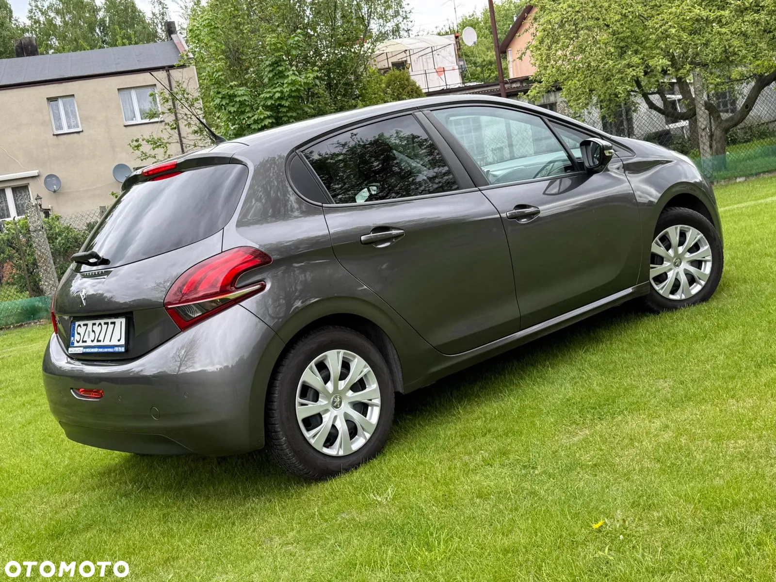 Peugeot 208 1.2 PureTech Style - 8
