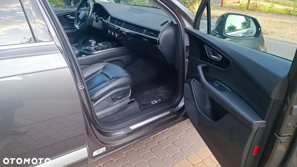 Audi Q7 - 26