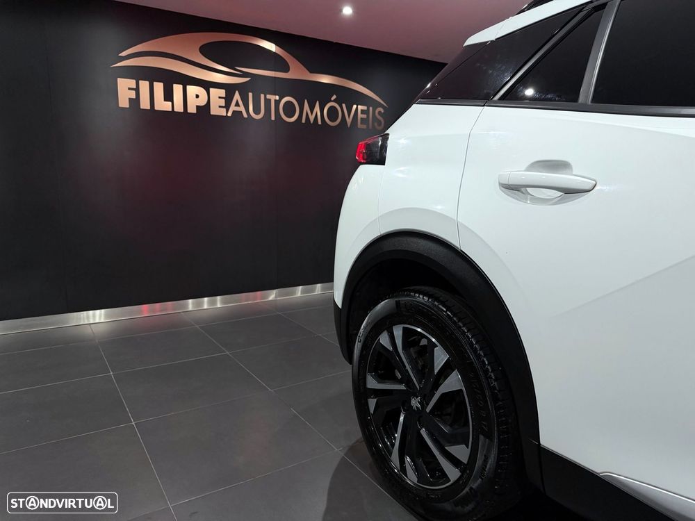 Peugeot 2008 1.5 BlueHDi Allure Pack EAT8 - 38