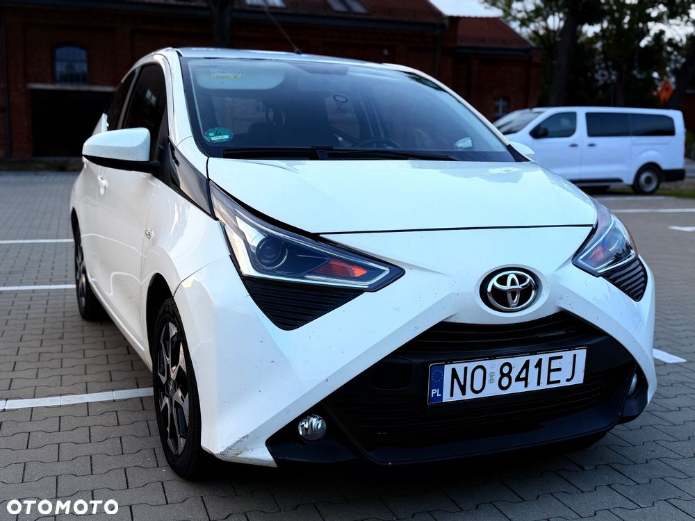 Toyota Aygo x-play - 10