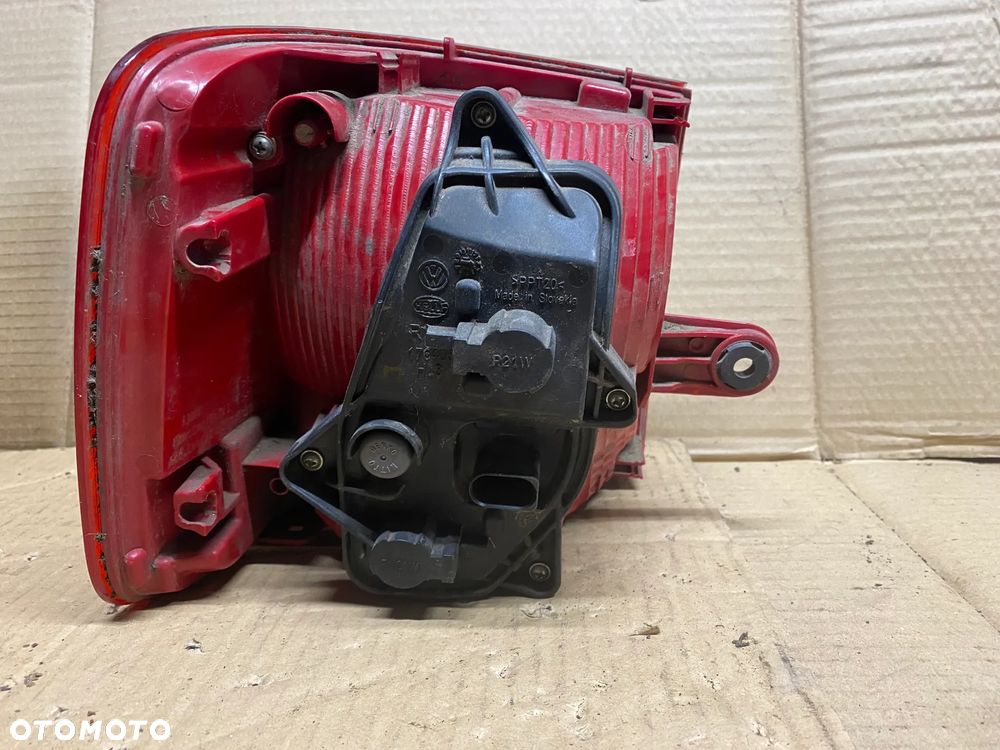 LAMPA TYLNA PRAWA VW VOLKSWAGEN TOURAN II LIFT 1T 1T3 176405 - 4