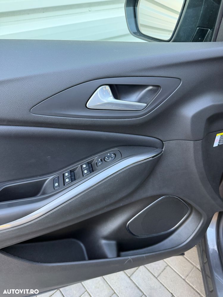 Opel Grandland 1.5 START/STOP AT8 GLX - 10