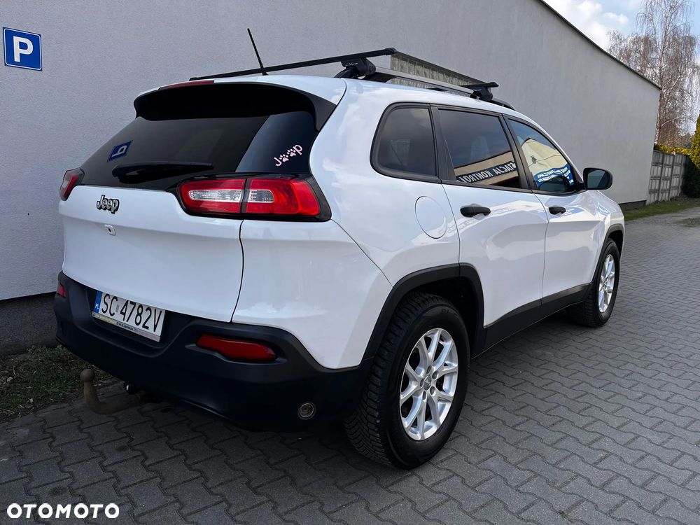 Jeep Cherokee - 4
