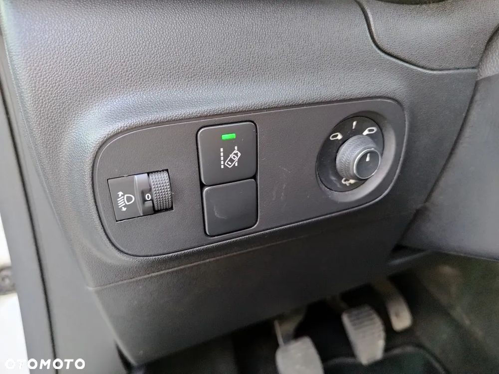 Citroën C3 1.2 PureTech Shine - 19