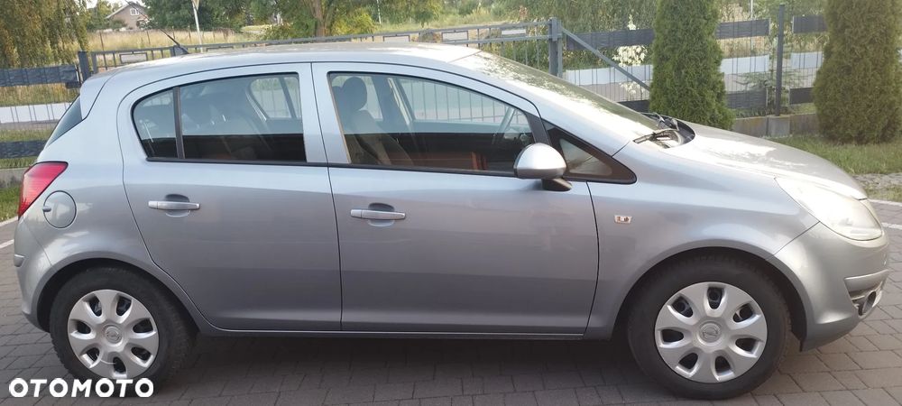 Opel Corsa - 4