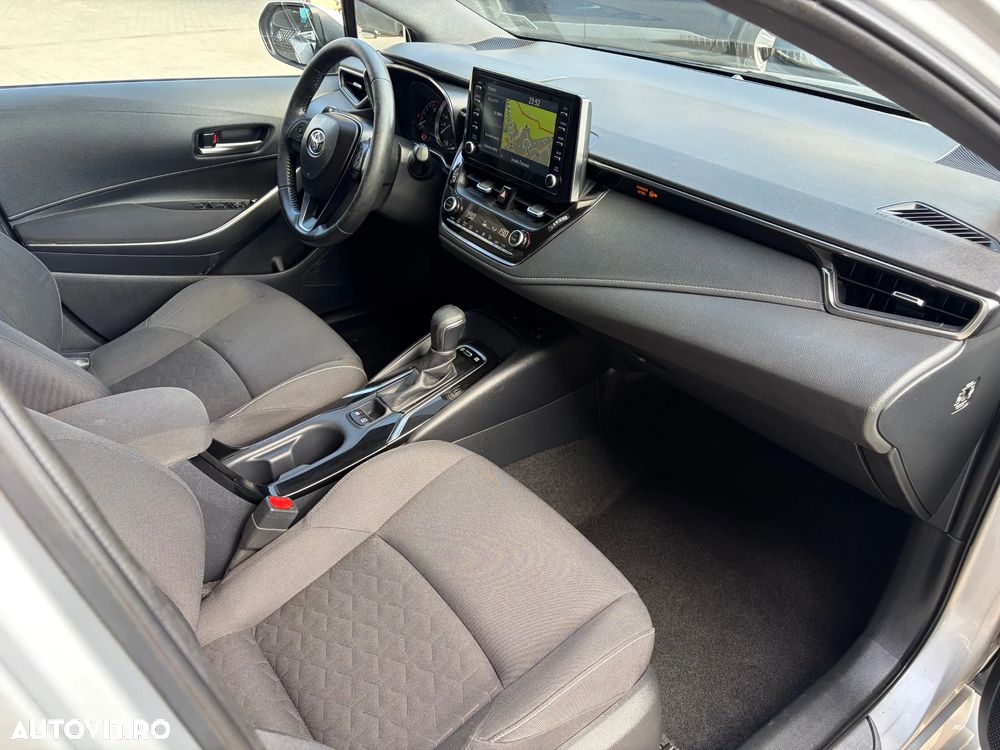 Toyota Corolla 1.8 HSD Business - 6