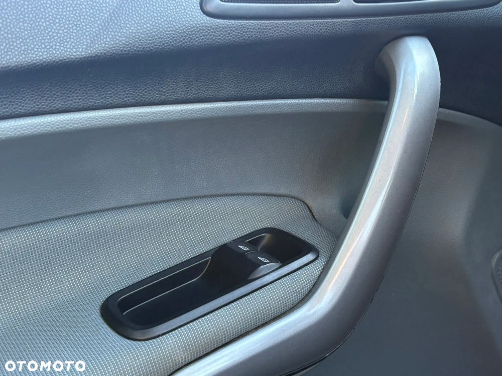 Ford Fiesta 1.25 Ambiente EU5 - 17