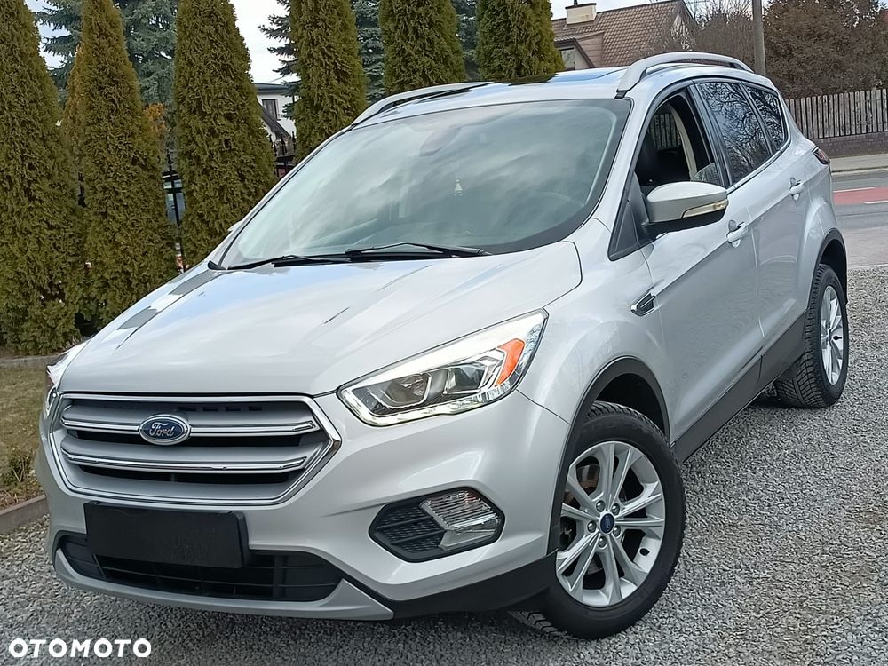 Ford Kuga 2.0 TDCi 2x4 Titanium - 1