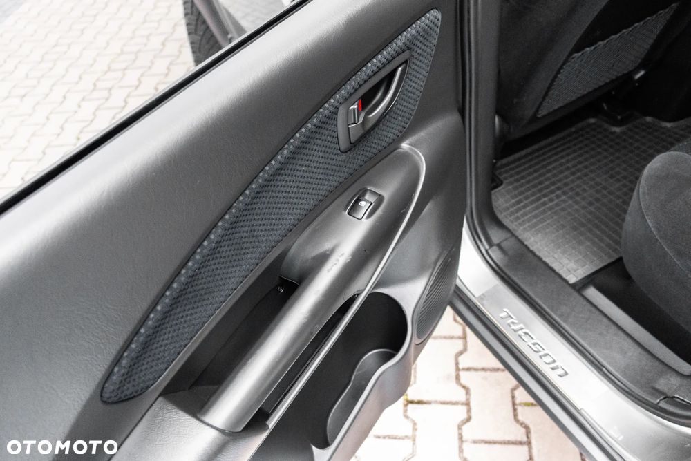 Hyundai Tucson 2.0 Elegance / Premium - 19