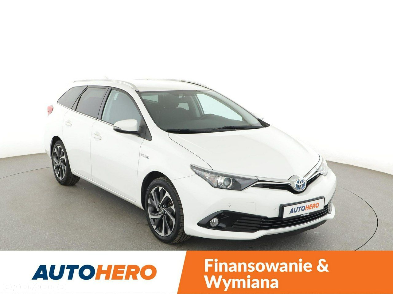 Toyota Auris 1.8 VVT-i Hybrid Automatik Design Edition - 10