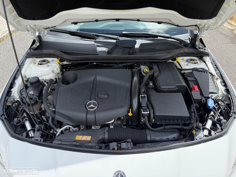 Mercedes-Benz CLA 200 d Shooting Brake AMG Line Aut. - 10